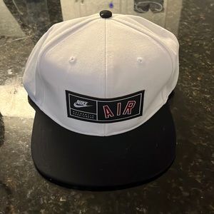 Nike Air Max Flat brimmed Hat